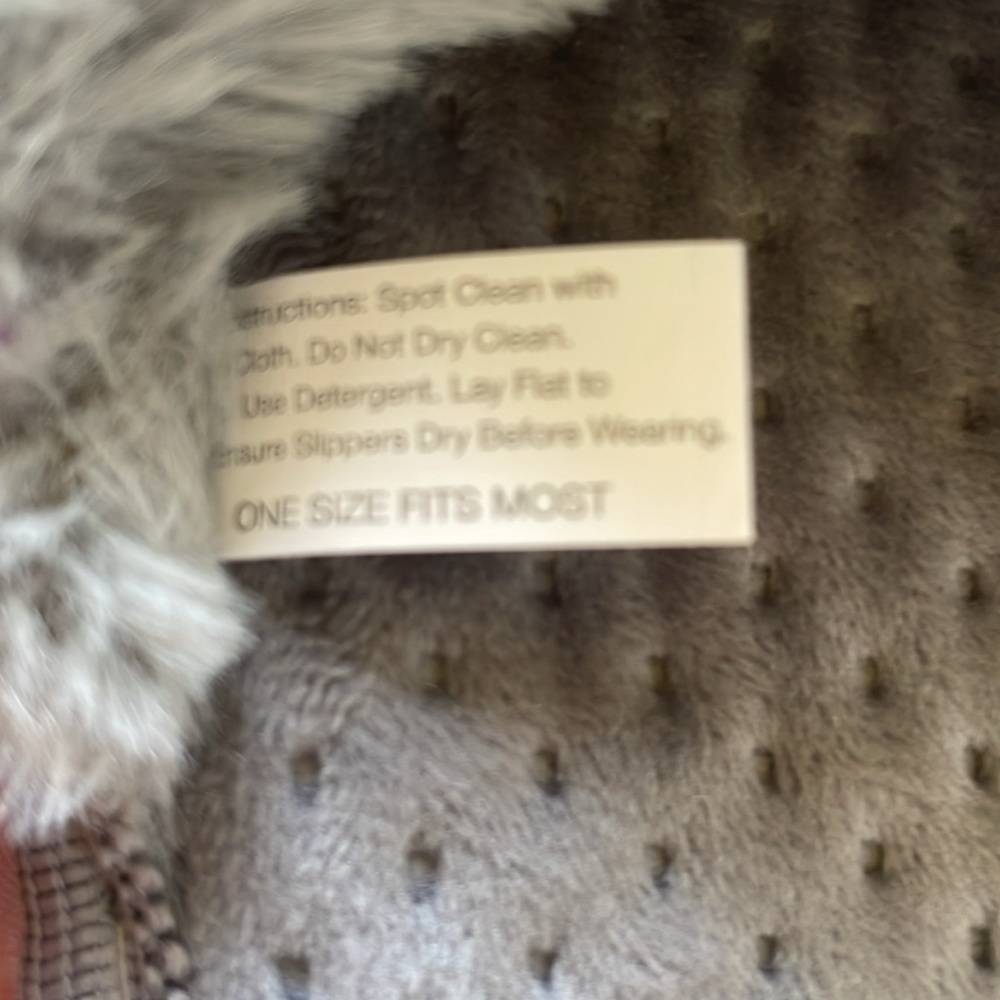 Gray Fuzzy Slides NEW - Picture 5 of 5